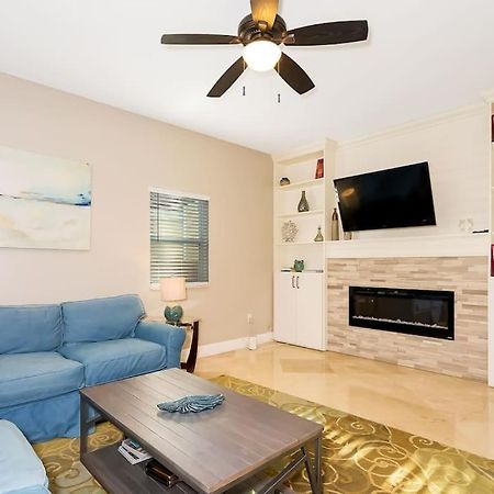 Las Olas Villa With Heated Salt Water Pool Fort Lauderdale Esterno foto